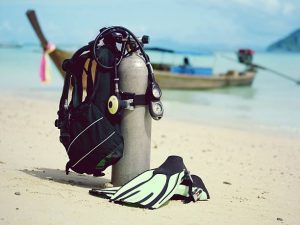Scuba diving equipment