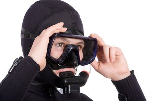 How to defog your scuba diving mask